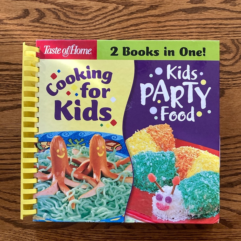 NEW! Taste of Home double book- Cooking for Kids/Kids Party Food